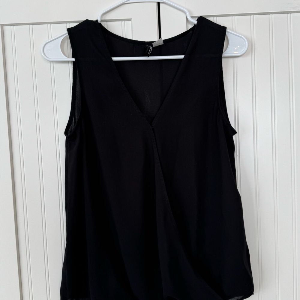 H&M Sheer Black V-Neck Sleeveless Blouse - Size 6